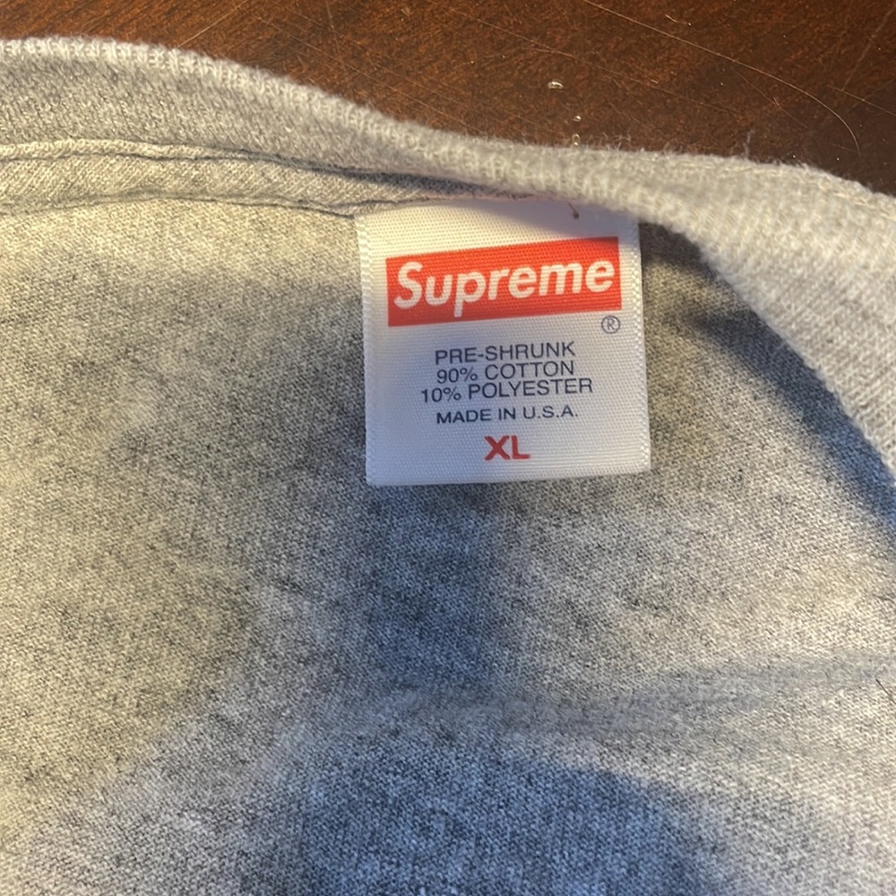 Supreme - Picture 2 of 3